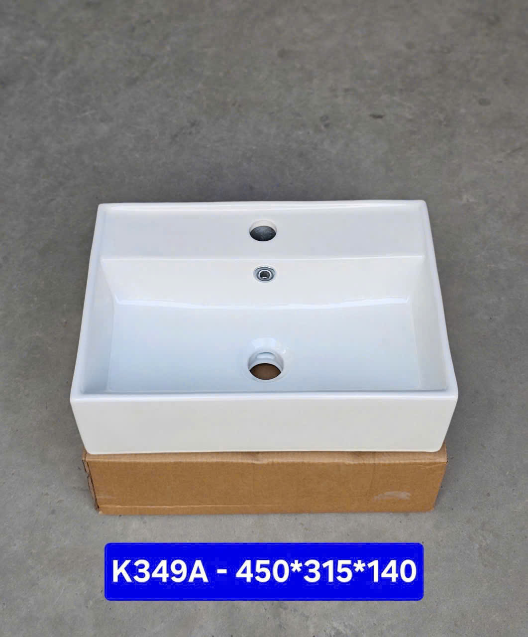 Lavabo K349A treo tường nhỏ